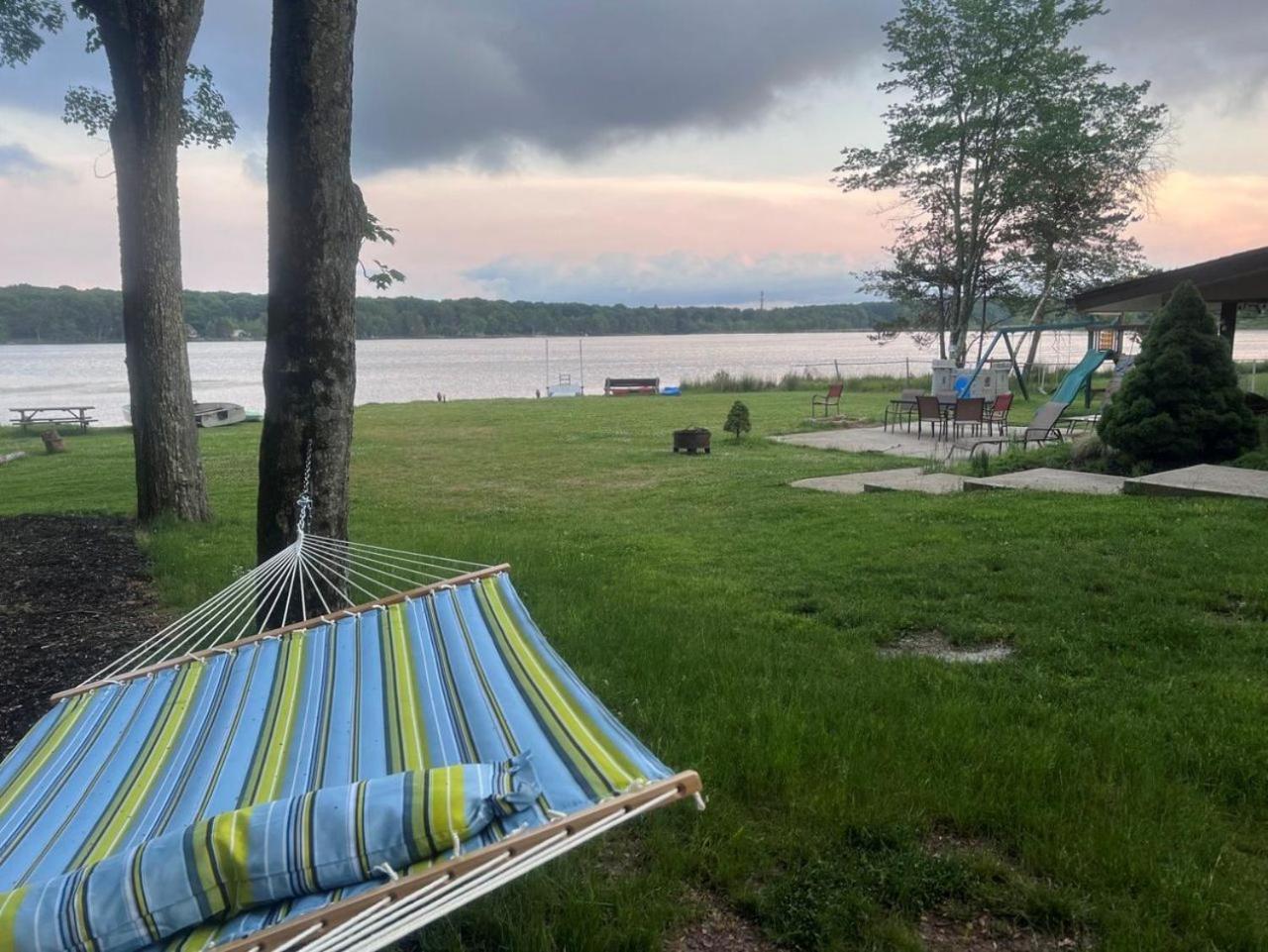 Pocono Summit Hideaway - Lakehouse/Spa/Dock/ מראה חיצוני תמונה